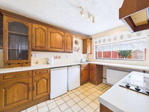 Photo 19- click for photo gallery